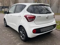 Gebraucht Hyundai i10 87 PS (63 kW) 2019 Weiß Kleinwagen