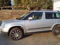 Gebraucht Skoda Yeti Active 105 PS (77 kW) 2013 Silber SUV