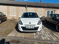 Gebraucht Renault Clio II Luxe 111 PS (81 kW) 2010 Weiß Limousine