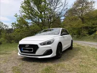 Gebraucht Hyundai i30 Turbo 120 PS (88 kW) 2020 Weiß Limousine