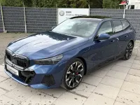 Gebraucht BMW 550e Performance 489 PS (359 kW) 2026 Blau Kombi