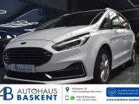 Gebraucht Ford S-MAX Titanium 190 PS (139 kW) 2022 Weiß Van / Kleinbus