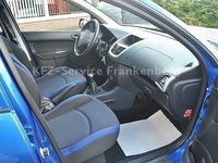 Gebraucht Peugeot 206+ 68 PS (50 kW) 2012 Blau metallic Kleinwagen