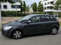 Gebraucht Kia Ceed 82 PS (60 kW) 2009 Grau Kleinwagen