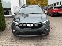 Gebraucht Dacia Jogger Extreme 141 PS (103 kW) 2024 Zedergrün Van / Kleinbus
