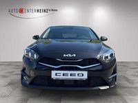 Neu Kia Ceed Style 140 PS (102 kW) 2025 Grau Kleinwagen