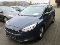 Gebraucht Ford Focus Trend 120 PS (88 kW) 2015 Blazerblau Kombi