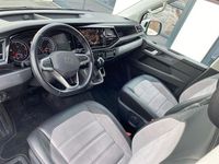 Gebraucht VW Multivan Generation Six 204 PS (150 kW) 2022 Candyweiß Van