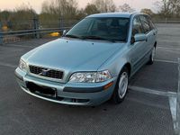 Second-hand Volvo V40 115 CP (84 kW) 2003 Albastru Break
