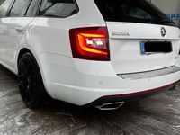 Gebraucht Skoda Octavia RS 184 PS (135 kW) 2017 Weiß Kombi
