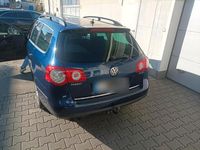 Gebraucht VW Passat 170 PS (125 kW) 2006 Blau Kombi