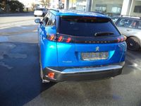 Gebraucht Peugeot 2008 Allure 101 PS (74 kW) 2020 Blau metallic dreisch perlmutt SUV