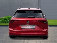 Gebraucht VW Golf VIII R-line 150 PS (110 kW) 2024 Rot Kombi
