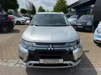 Gebraucht Mitsubishi Outlander P-HEV Plus 135 PS (99 kW) 2020 Silber SUV