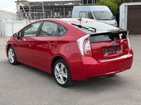 Gebraucht Toyota Prius Executive 99 PS (72 kW) 2013 Rot Limousine