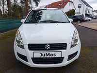 Gebraucht Suzuki Splash Basic 65 PS (47 kW) 2009 Weiß Kleinwagen