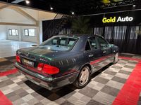 Gebraucht Mercedes E220 Avantgarde 125 PS (91 kW) 1998 Grün Limousine