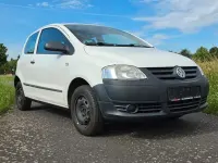 Gebraucht VW Fox 54 PS (39 kW) 2006 Weiß Kleinwagen