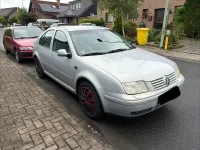 Gebraucht VW Bora Basis 101 PS (74 kW) 1999 Grau Limousine