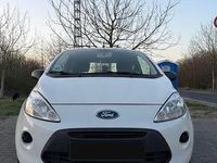 Gebraucht Ford Ka Trend 69 PS (50 kW) 2015 Weiß Kleinwagen