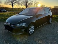 Gebraucht VW Golf VII Highline 150 PS (110 kW) 2016 Schwarz Limousine