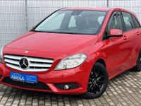 Gebraucht Mercedes B220 170 PS (125 kW) 2013 Rot Van / Kleinbus