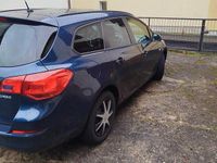 Gebraucht Opel Astra 103 PS (75 kW) 2011 Blau Kombi