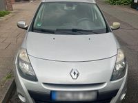 Gebraucht Renault Clio GrandTour Dynamique 101 PS (74 kW) 2010 Silber Kombi