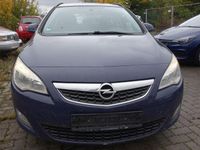 Gebraucht Opel Astra Selection 110 PS (80 kW) 2011 Blau Kombi