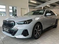 Gebraucht BMW 540 Performance 303 PS (222 kW) 2026 M brooklyn grau metallic Limousine