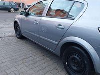 Gebraucht Opel Astra Edition 90 PS (66 kW) 2005 Silber Limousine
