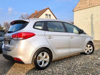 Gebraucht Kia Carens 136 PS (100 kW) 2015 Silber Van / Kleinbus