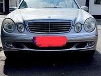 Gebraucht Mercedes E200 Elegance 163 PS (119 kW) 2002 Silber Limousine