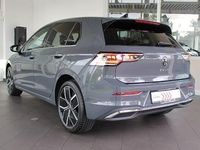Gebraucht VW Golf VIII Edition 150 PS (110 kW) 2024 Grau (delfingrau metallic / schwarz uni (dachfarbe)) Kleinwagen
