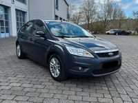 Gebraucht Ford Focus Style 101 PS (74 kW) 2011 Grau Limousine