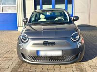 Gebraucht Fiat 500e La Prima 86 kW (118 PS) 2022 Grau Limousine