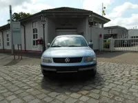 Gebraucht VW Passat 125 PS (91 kW) 1999 Blau Limousine