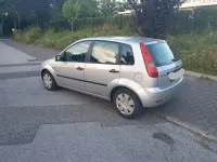 Gebraucht Ford Fiesta 80 PS (58 kW) 2003 Silber Kleinwagen