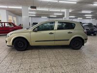 Gebraucht Opel Astra 90 PS (66 kW) 2004 Gold Limousine
