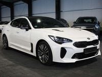 Gebraucht Kia Stinger GT-Line 200 PS (147 kW) 2017 Weiß metallic Kleinwagen