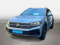 Gebraucht VW Touareg Elegance 286 PS (210 kW) 2025 Oyster silver SUV