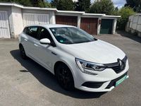Gebraucht Renault Mégane GrandTour Life 101 PS (74 kW) 2017 Weiß Kombi