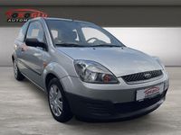 Gebraucht Ford Fiesta Ambiente 60 PS (44 kW) 2006 Silber Kleinwagen