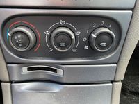 Gebraucht Renault Laguna II 107 PS (78 kW) 2003 Grau Limousine