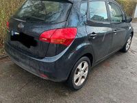 Gebraucht Kia Venga 125 PS (91 kW) 2011 Schwarz Kleinwagen