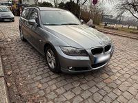 Gebraucht BMW 320 184 PS (135 kW) 2012 Grau Kombi