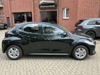Neu Mazda 2 Center-Line 116 PS (85 kW) 2025 Schwarz Kleinwagen