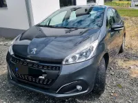 Gebraucht Peugeot 208 82 PS (60 kW) 2017 Grau Kleinwagen