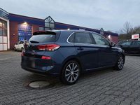 Gebraucht Hyundai i30 140 PS (102 kW) 2017 Blau Limousine
