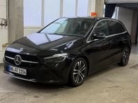 Gebraucht Mercedes B200 163 PS (119 kW) 2023 Schwarz Van / Kleinbus